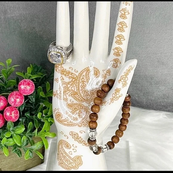 JEWELRY HOLDER Hand Decor Boho Display Tattooed henna hand jewelry display - Picture 3 of 12